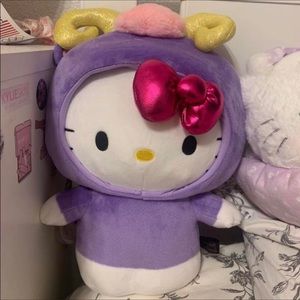 Hello kitty Aries plush